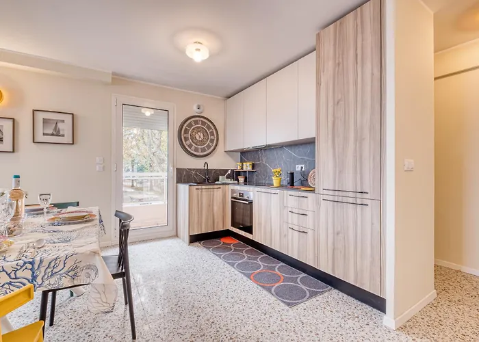 Rives D'azur - Happy * מנטון