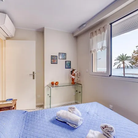 Rives D'azur - Happy * Мантон