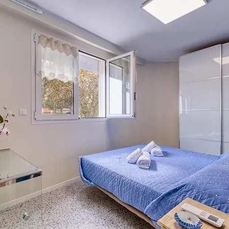 Rives D'azur - Happy Апартаменти Мантон