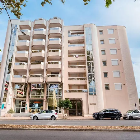 Апартаменти Rives D'azur - Happy *